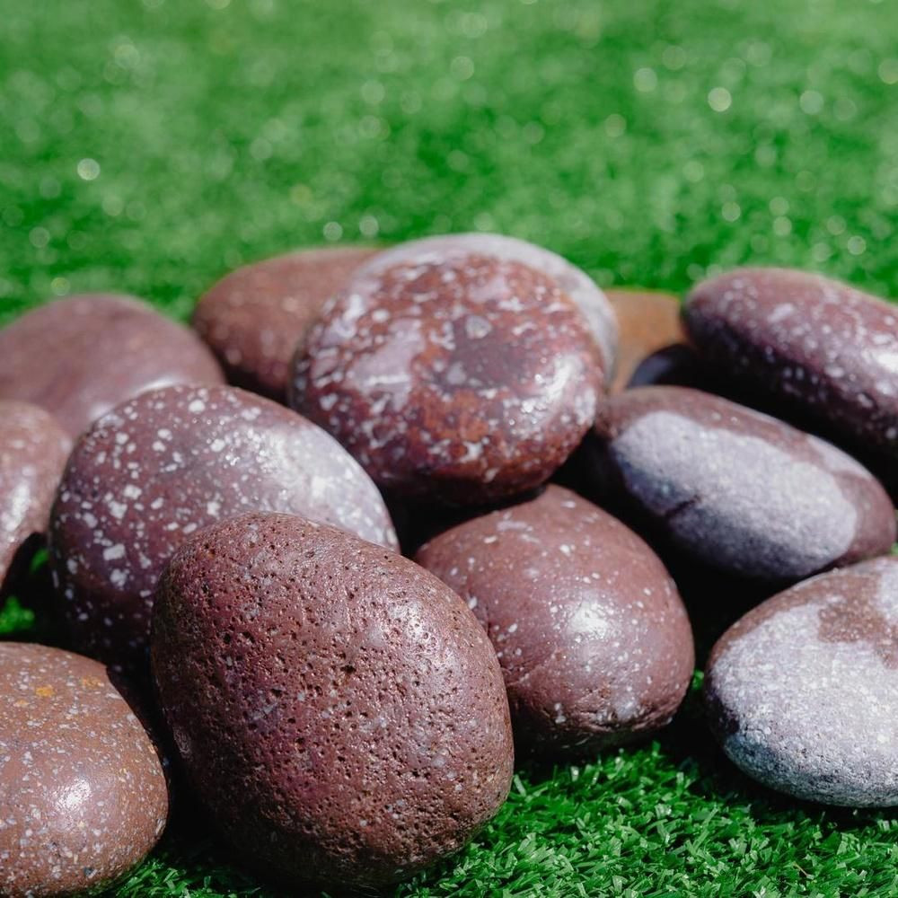 Red pebbles stone